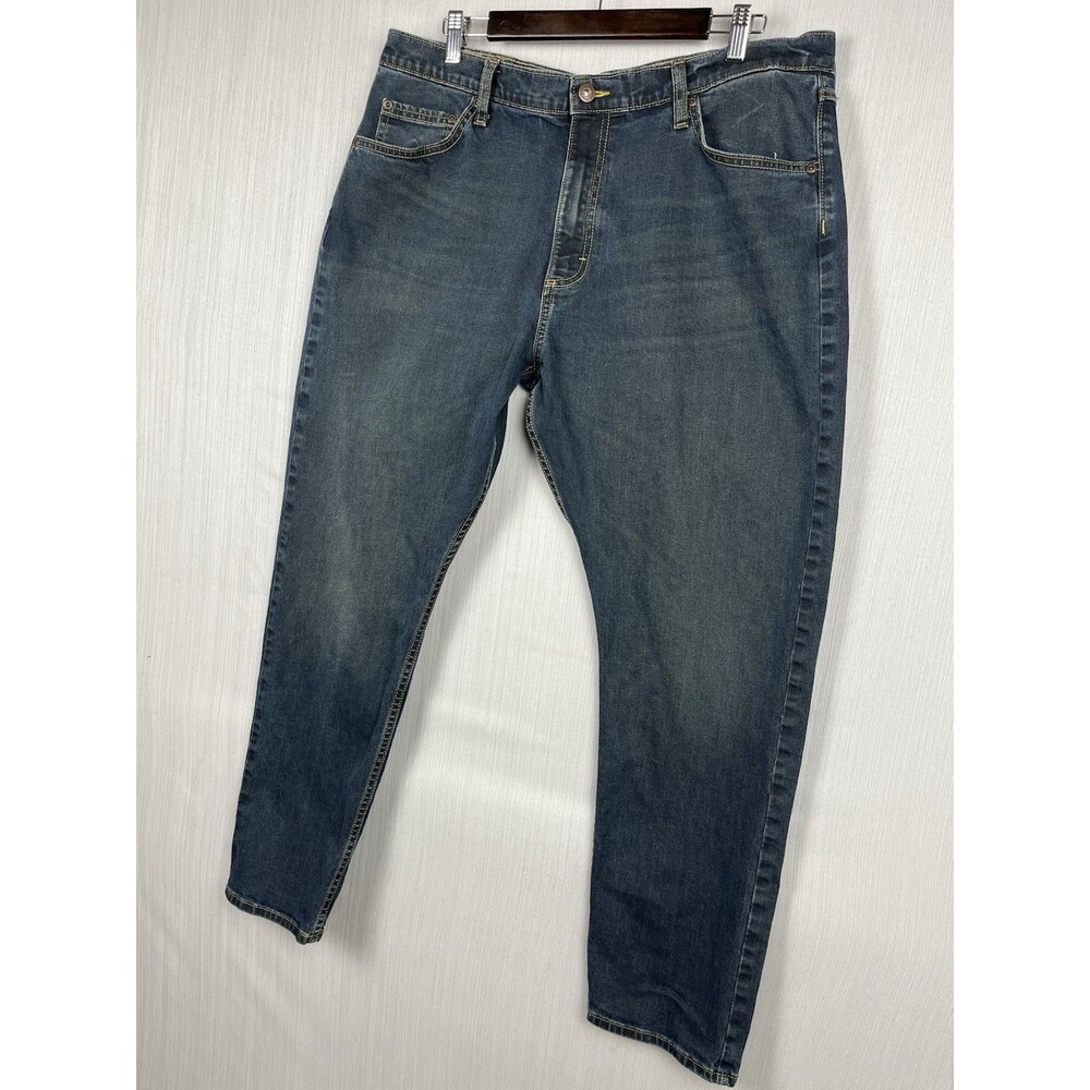 Wrangler Authentics Mens 38x30 Dark Wash Jeans Stretch Denim Workwear - Picture 1 of 13